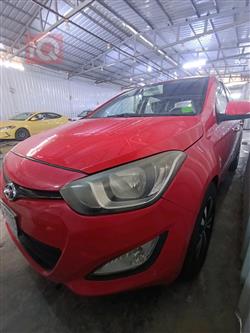 هیوندای i20